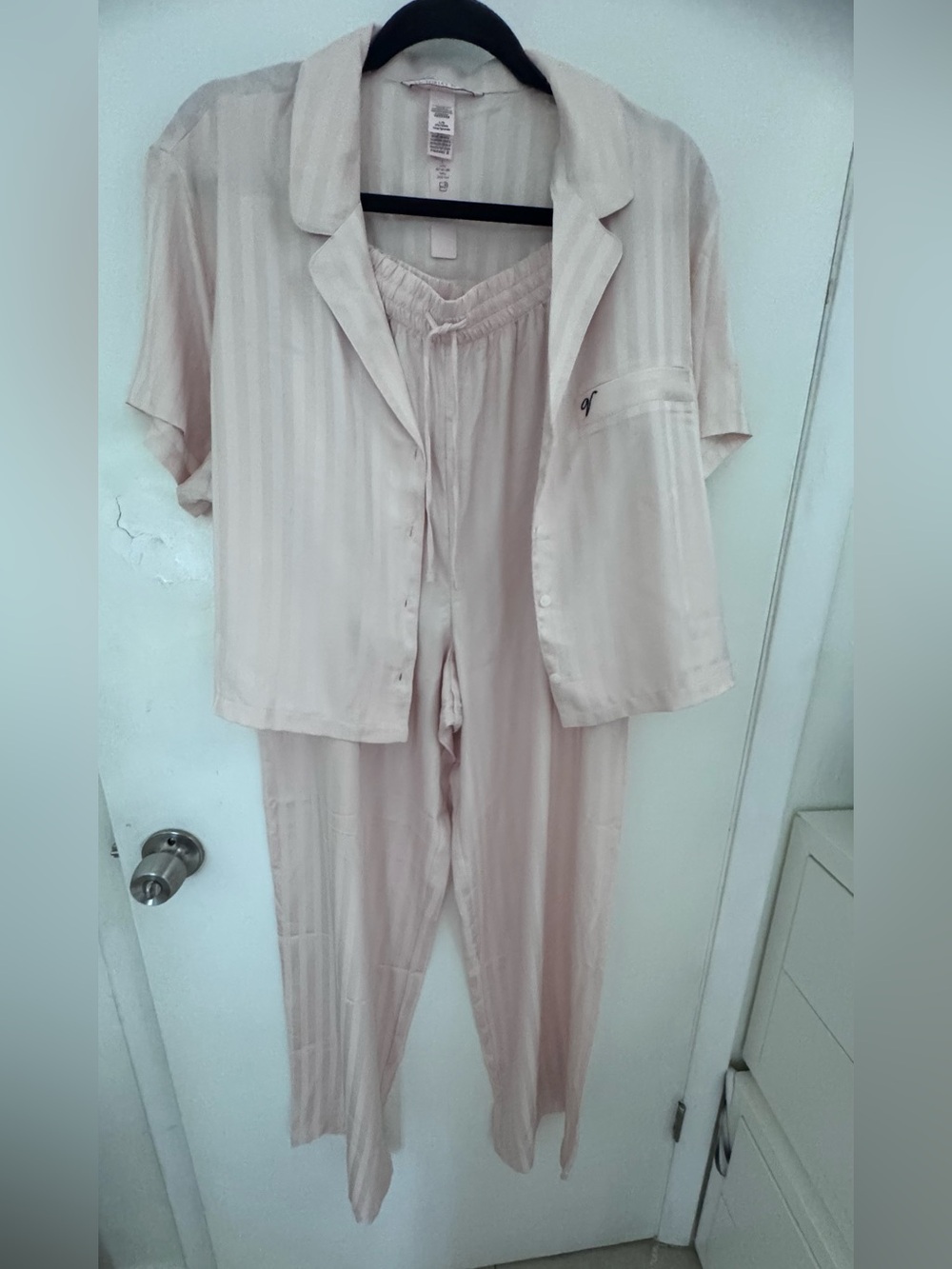 Victoria's Secret Light Pink Striped Short-Sleeve Pajama Set L - Picture 6 of 16